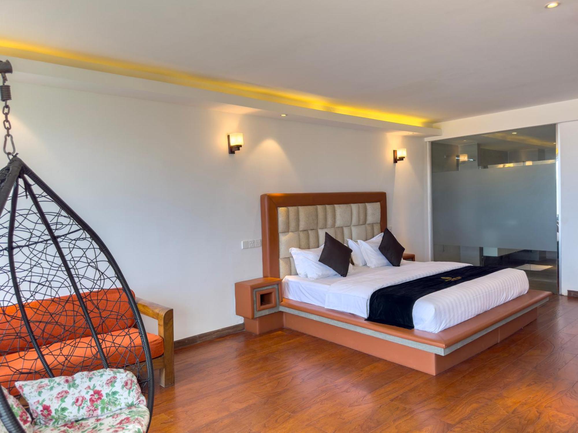 Mazarine Surf Suites Hiriketiya Dickwella Exterior photo