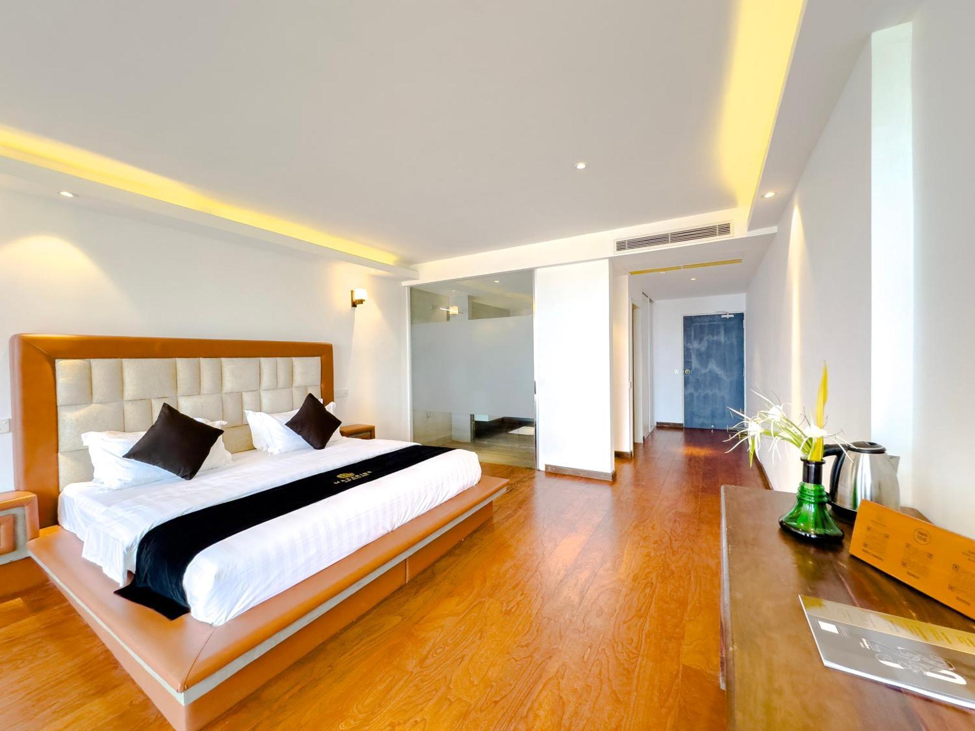 Mazarine Surf Suites Hiriketiya Dickwella Exterior photo